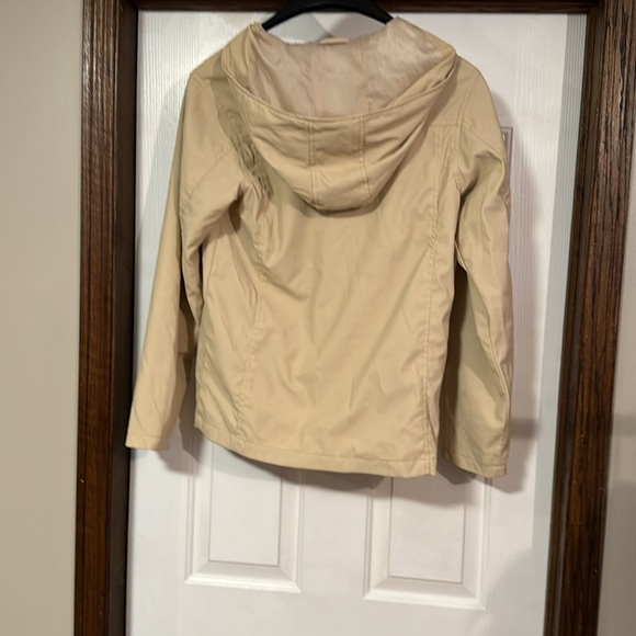 60 ELLABEE Rain Jacket - Picture 2 of 6